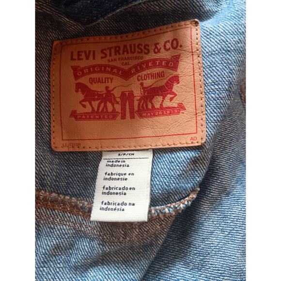 Levi's denim trucker jacket size S 100% Cotton - Picture 3 of 3